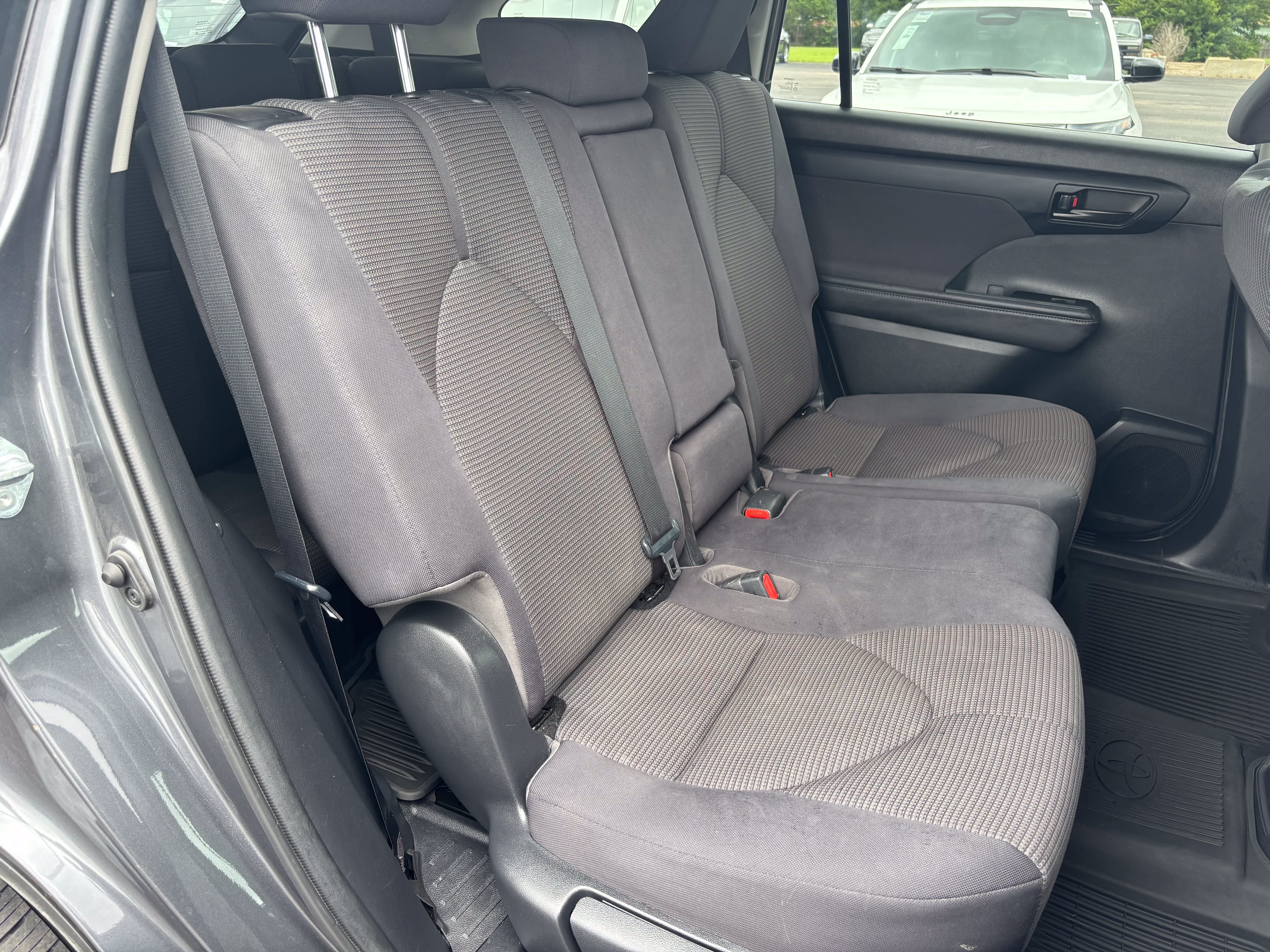 Used 2020 Magnetic Gray Metallic Toyota L image 25
