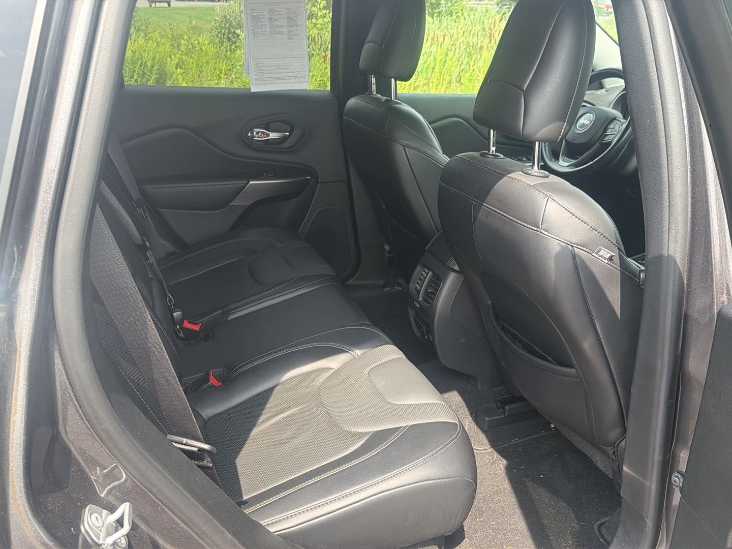 Used 2019 Granite Crystal Metallic Clearcoat Jeep Limited image 18