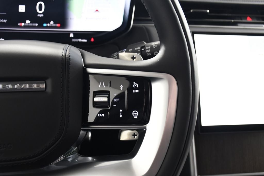 New 2026 Santorini Blk Land Rover SE image 29