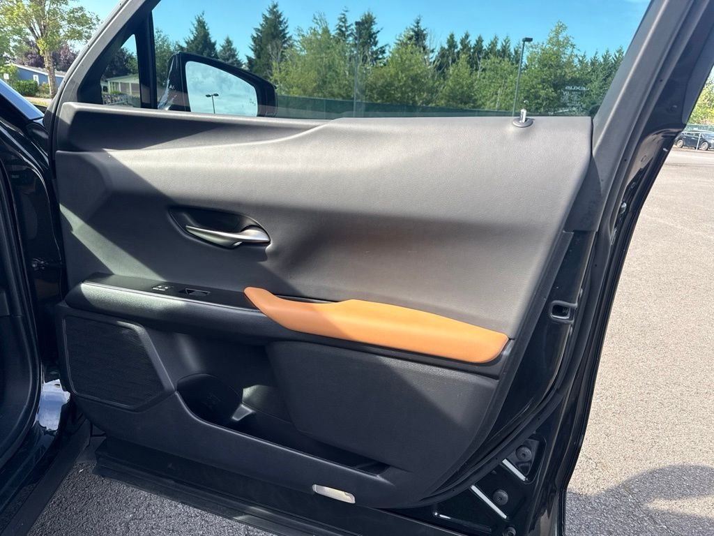 Used 2021 Caviar Lexus 250h Base image 25