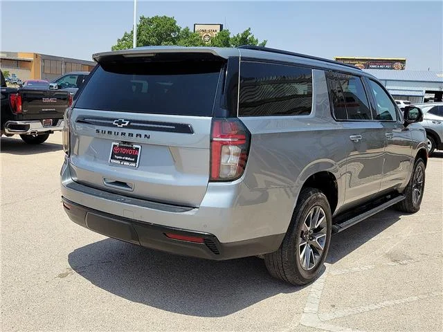 Used 2024 Midnight Blue Metallic Chevrolet Z71 4x4 image 3