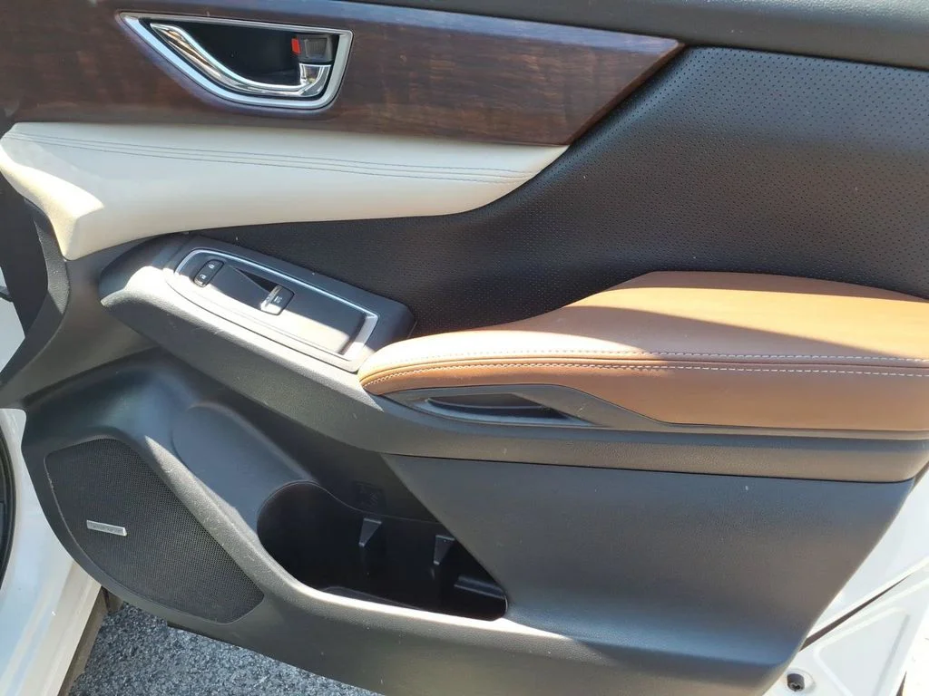 Used 2019 White Subaru Touring image 25