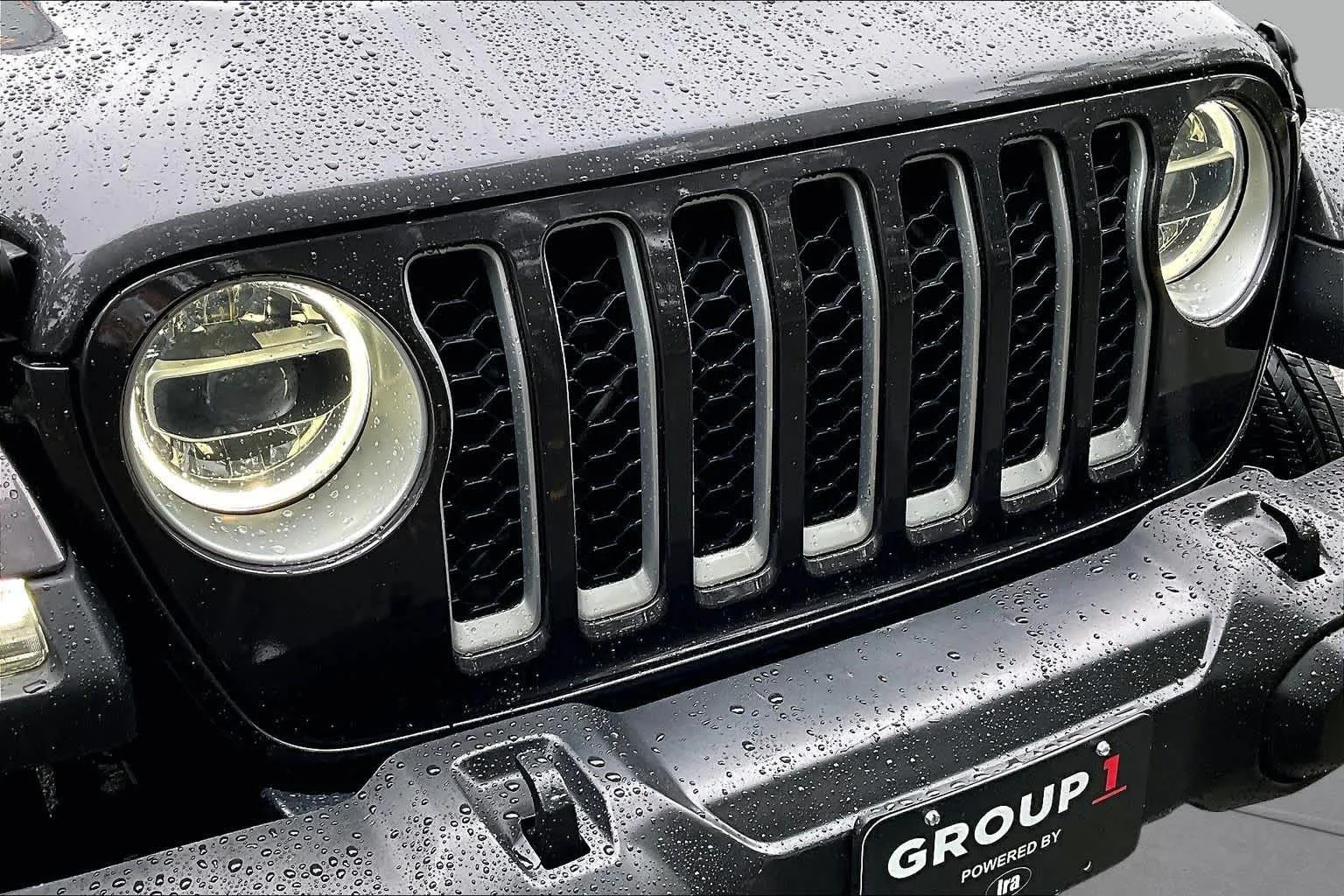 Used 2020 Granite Crystal Metallic Clearcoat Jeep Overland image 28