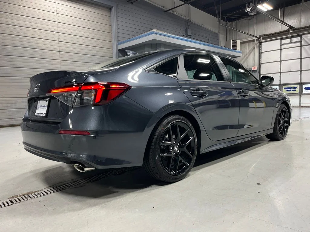 Used 2026 Meteorite Gray Metallic Honda Sport image 7