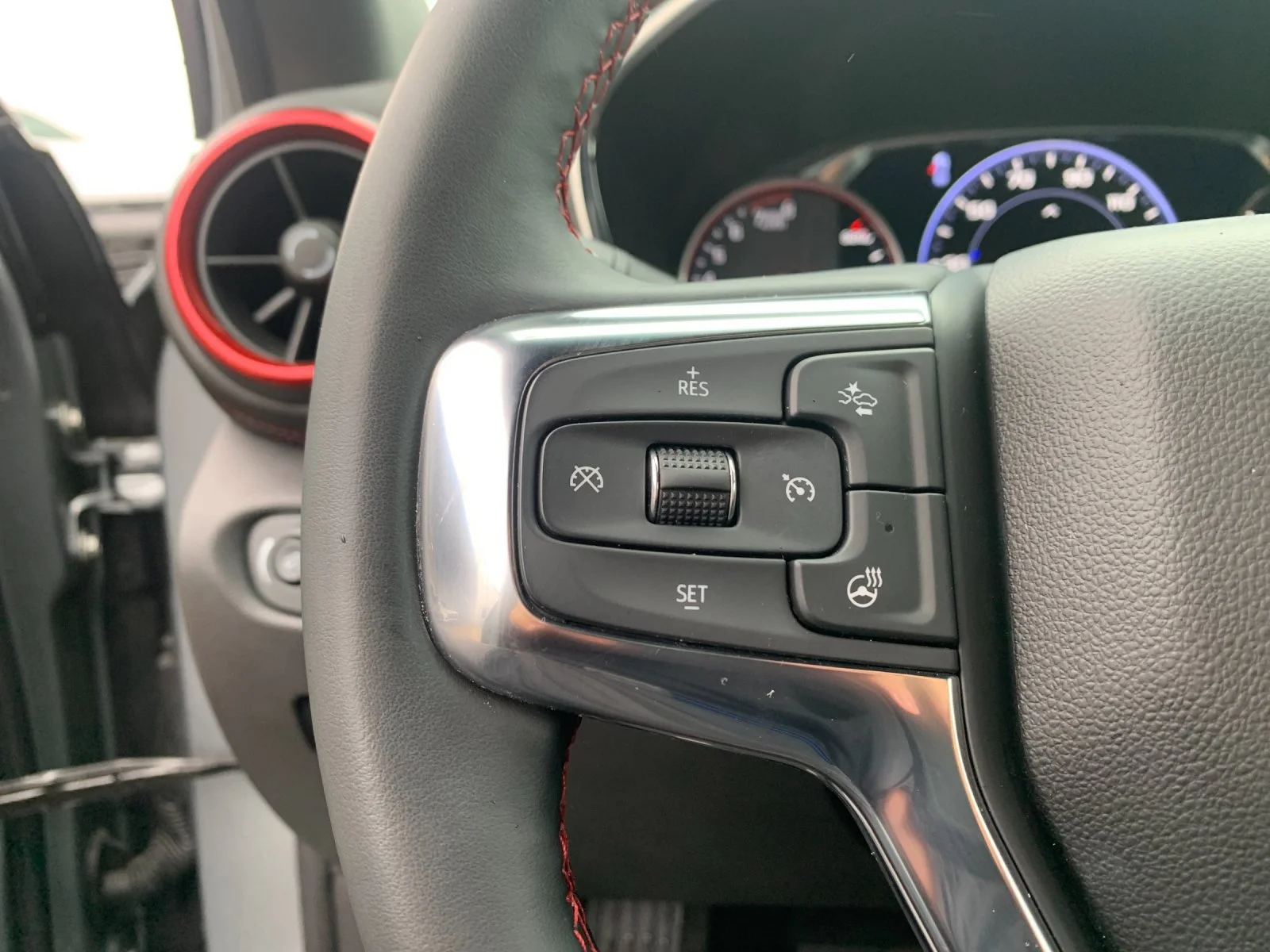 Used 2025 Sterling Gray Metallic Chevrolet RS image 26