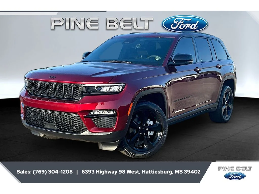 Used 2025 Velvet Red Pearlcoat Jeep Limited image 11