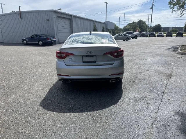 Used 2016 Silver Hyundai Sport image 6