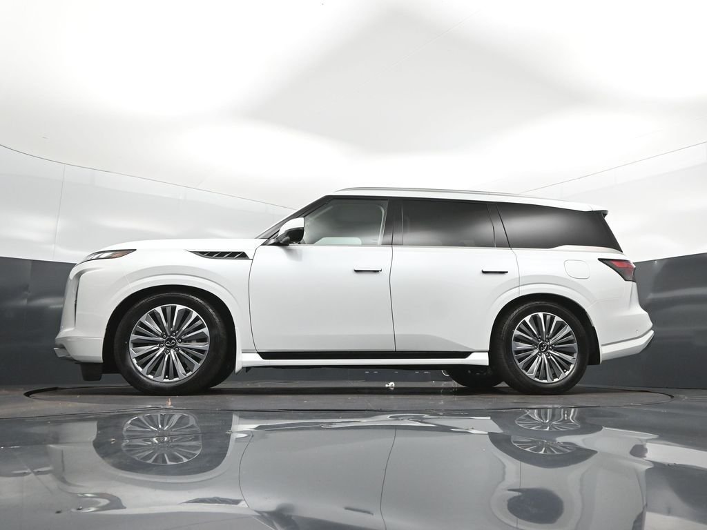 New 2027 RADIANT WHITE INFINITI Luxe 2WD image 35