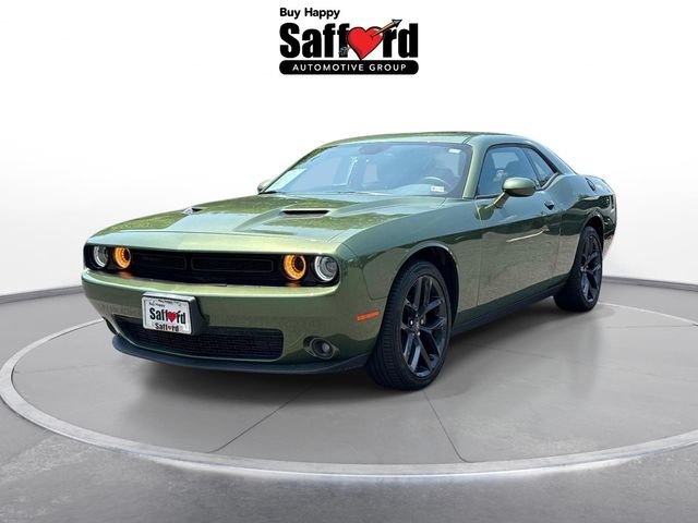 Used 2021 Green Dodge SXT image 1