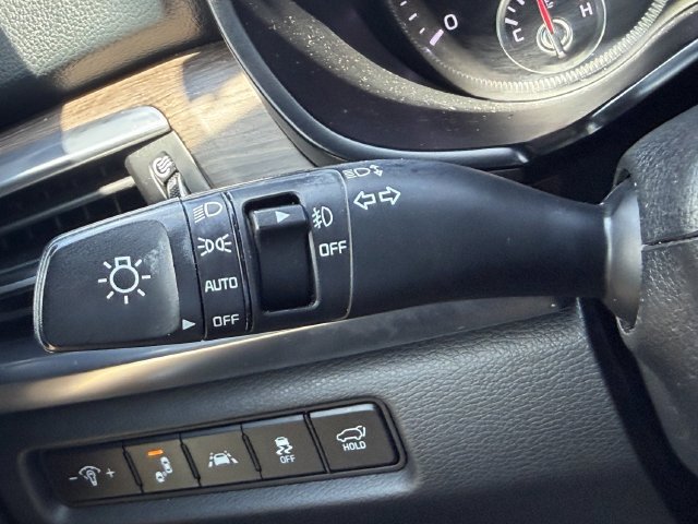 Used 2022 Gray Kia SX image 32