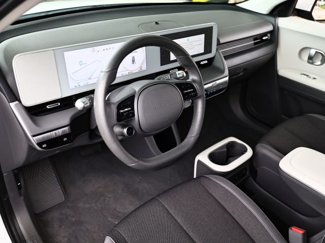 Used 2024 Atlas White Hyundai SEL image 18