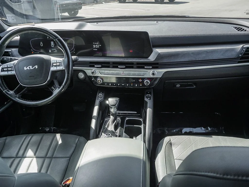 Used 2023 Black Kia EX X-Line image 14