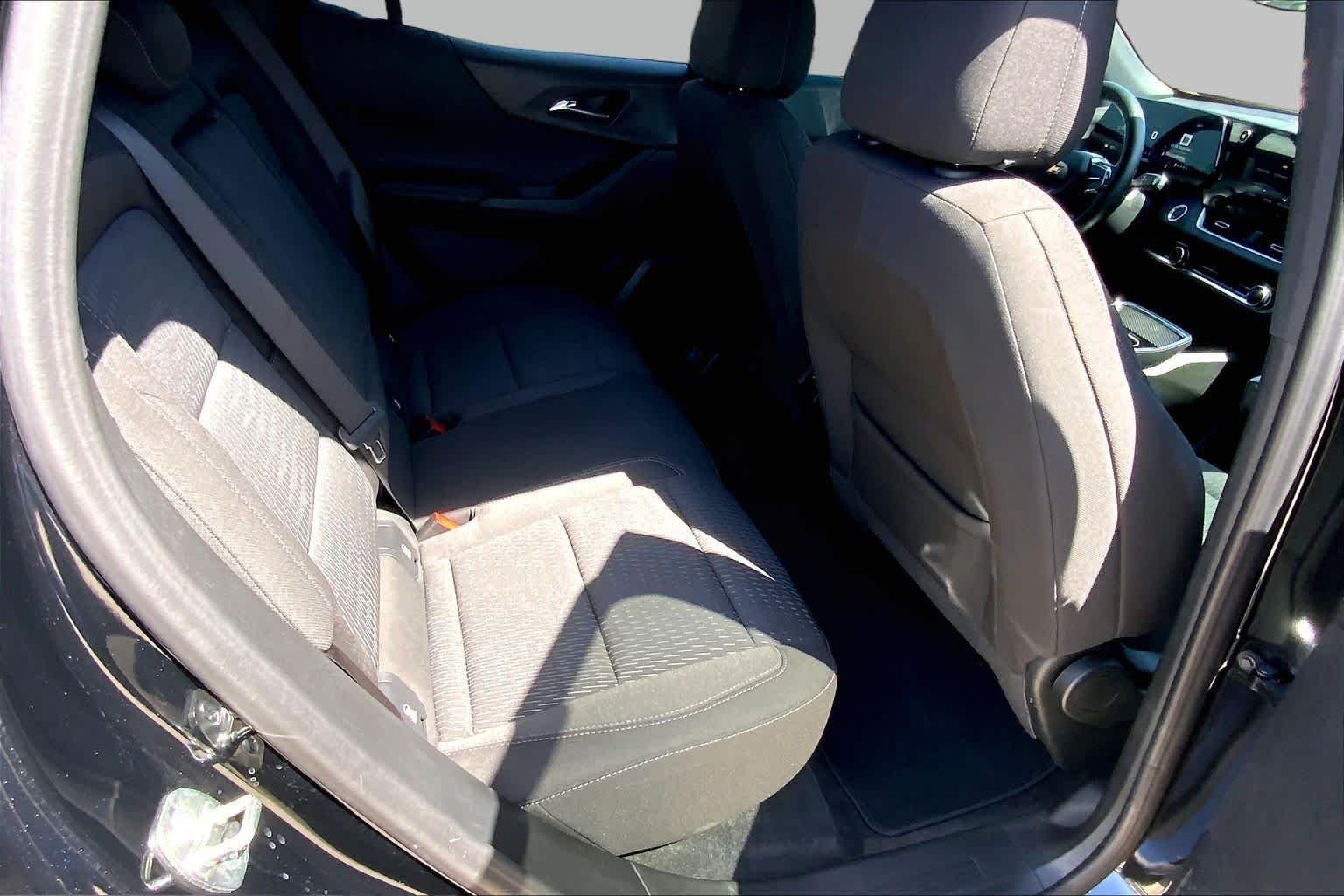 Used 2026 Mosaic Black Metallic Chevrolet FWD LT image 18