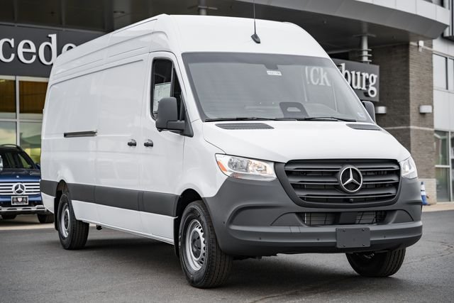 2026 Mercedes-Benz Sprinter 2500 170 WB HO High Roof's photo