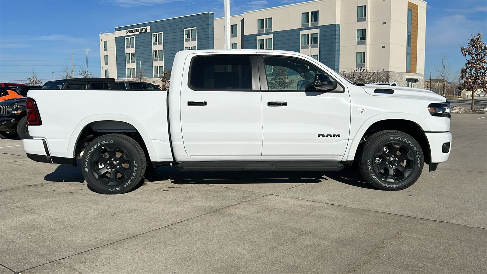 New 2026 Bright White Clear-Coat Exterior Paint RAM Big Horn/Lone Star image 2