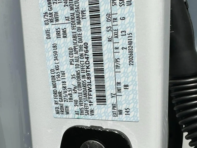 New 2026 Oxford White Ford XLT 4WD SuperCrew 5.5