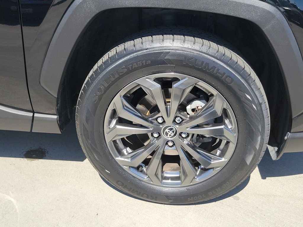 Used 2024 Black Toyota XLE Premium image 6