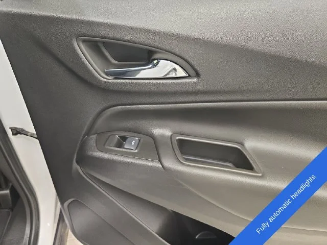 Used 2024 Summit White Chevrolet LT image 14