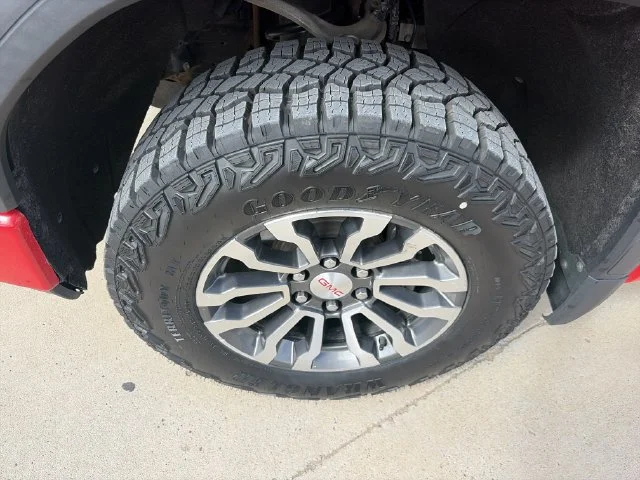 Used 2021 Red GMC AT4 image 10