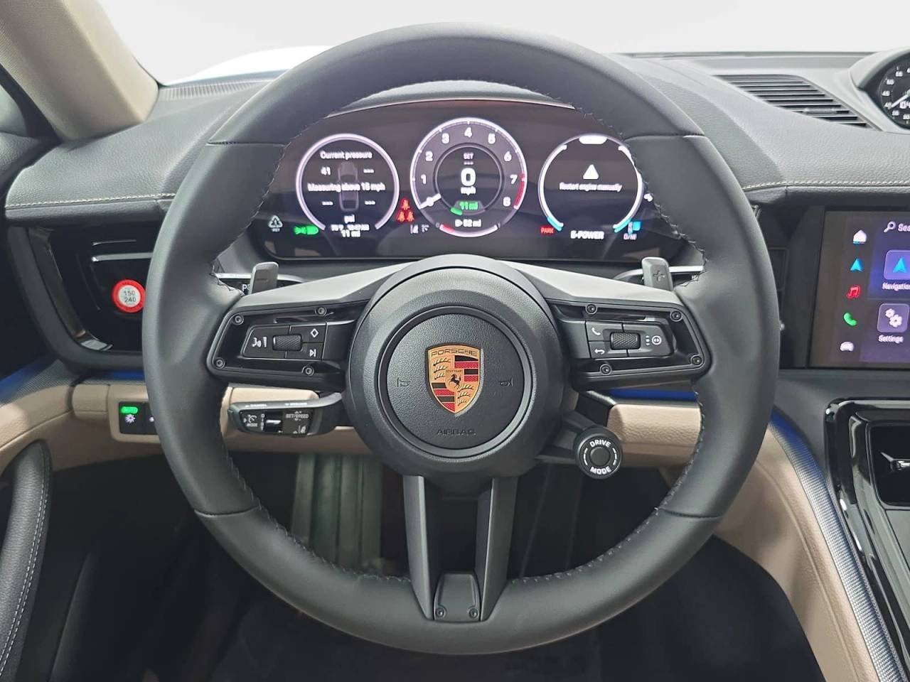 2026 Porsche Panamera 4 E-Hybrid - Photo 13