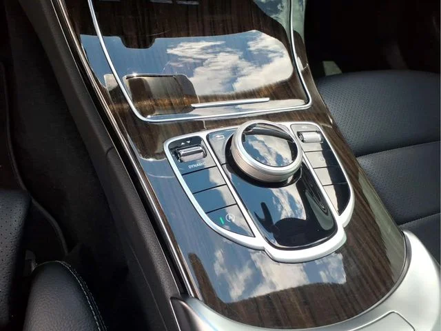 Used 2018  Mercedes-Benz C 300 image 23