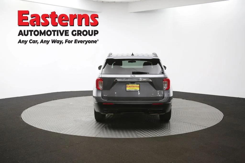 Used 2022 Gray Ford XLT image 37