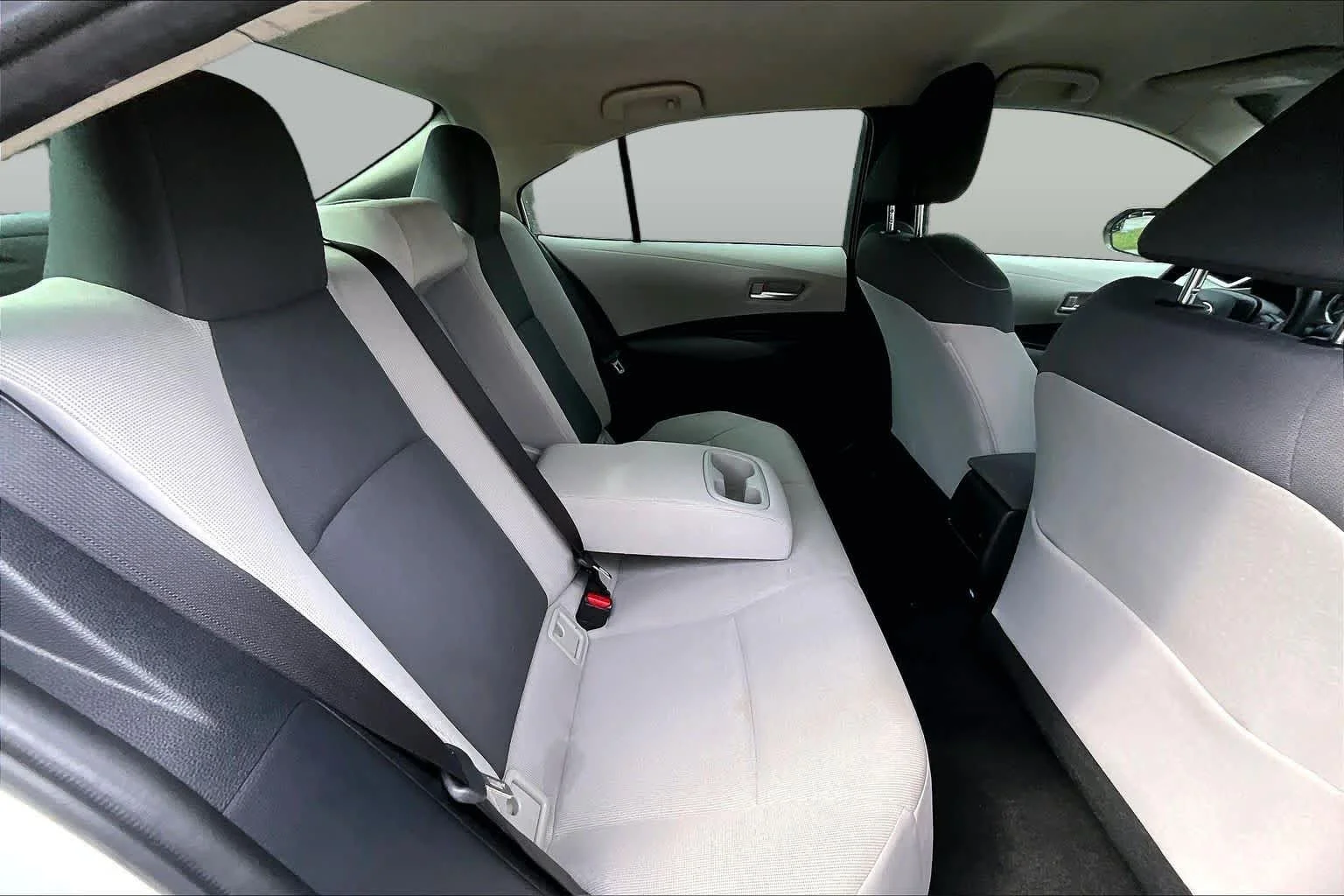 Used 2021 Super White Toyota LE image 20