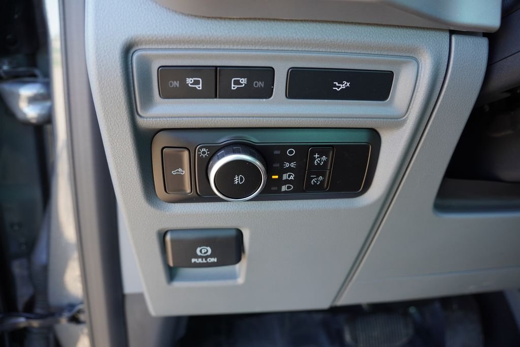 Used 2023 Gray Ford XLT image 24
