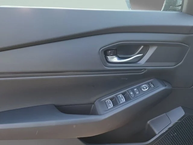 New 2026 Crystal Black Pearl Honda SE image 20