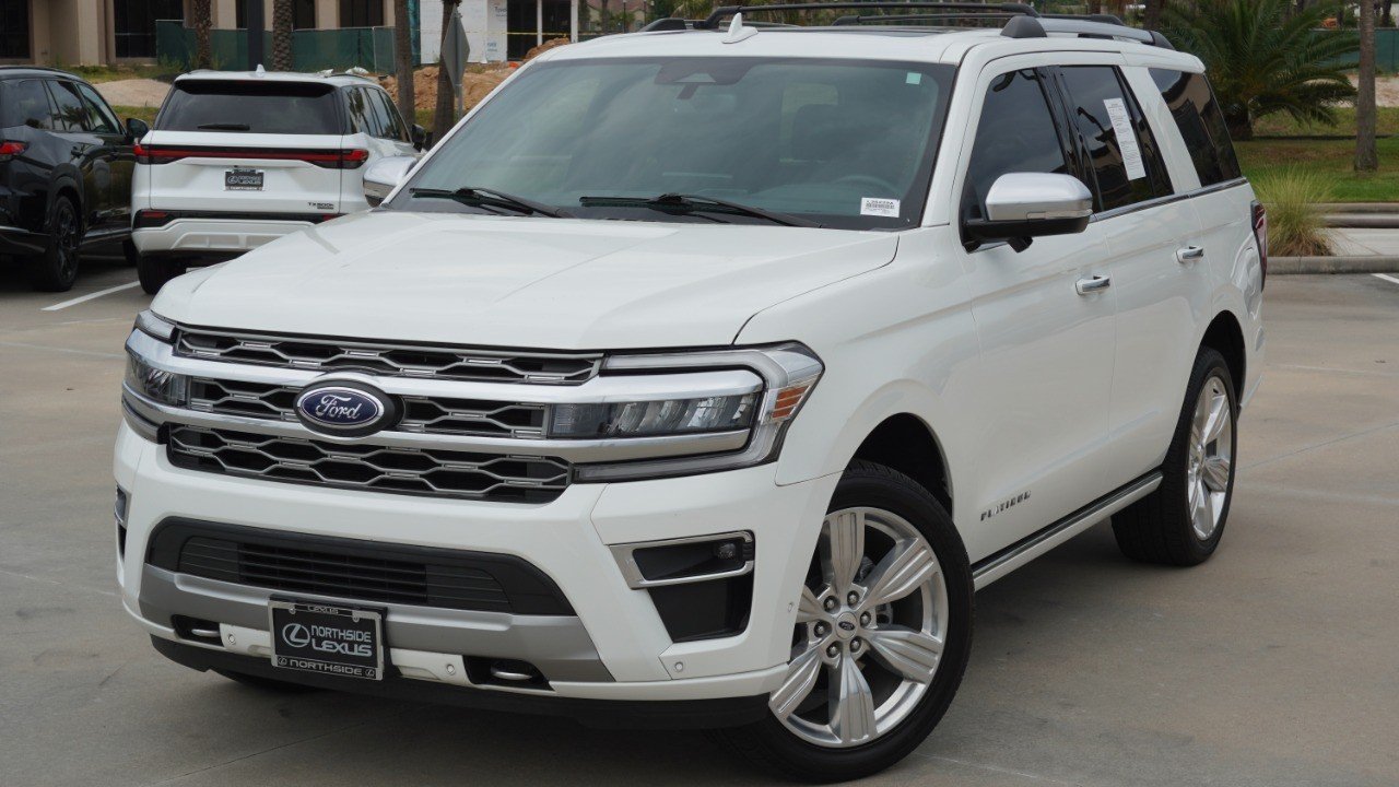 Used 2024 White Ford Platinum image 1