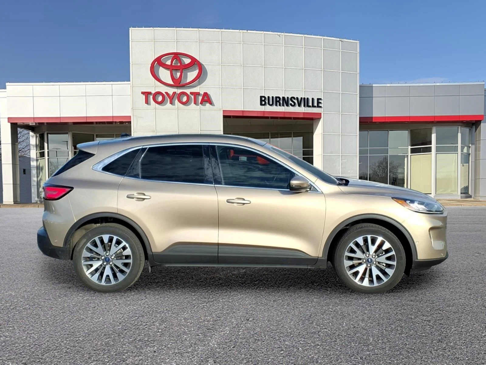Used 2020 Ford Escape Titanium with VIN 1FMCU9J9XLUA40663 for sale in Burnsville, Minnesota