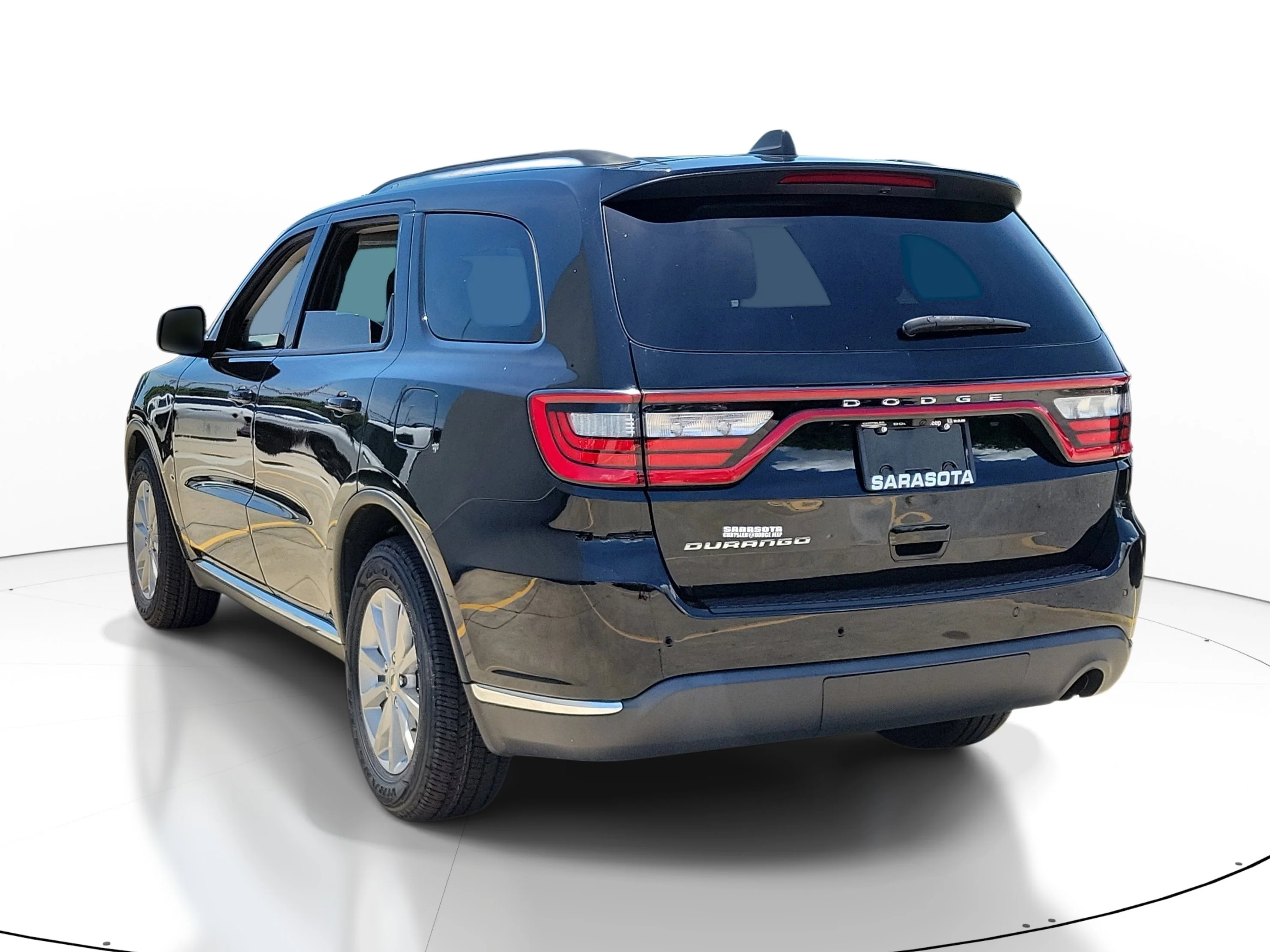 Used 2022 DB Black Clearcoat Dodge SXT image 4