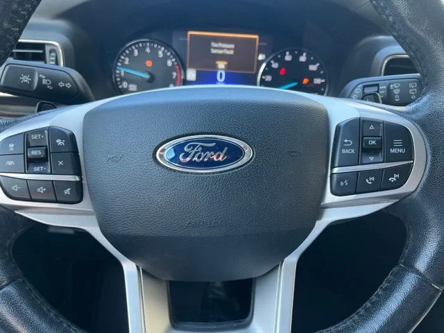 Used 2021 White Ford Limited image 16