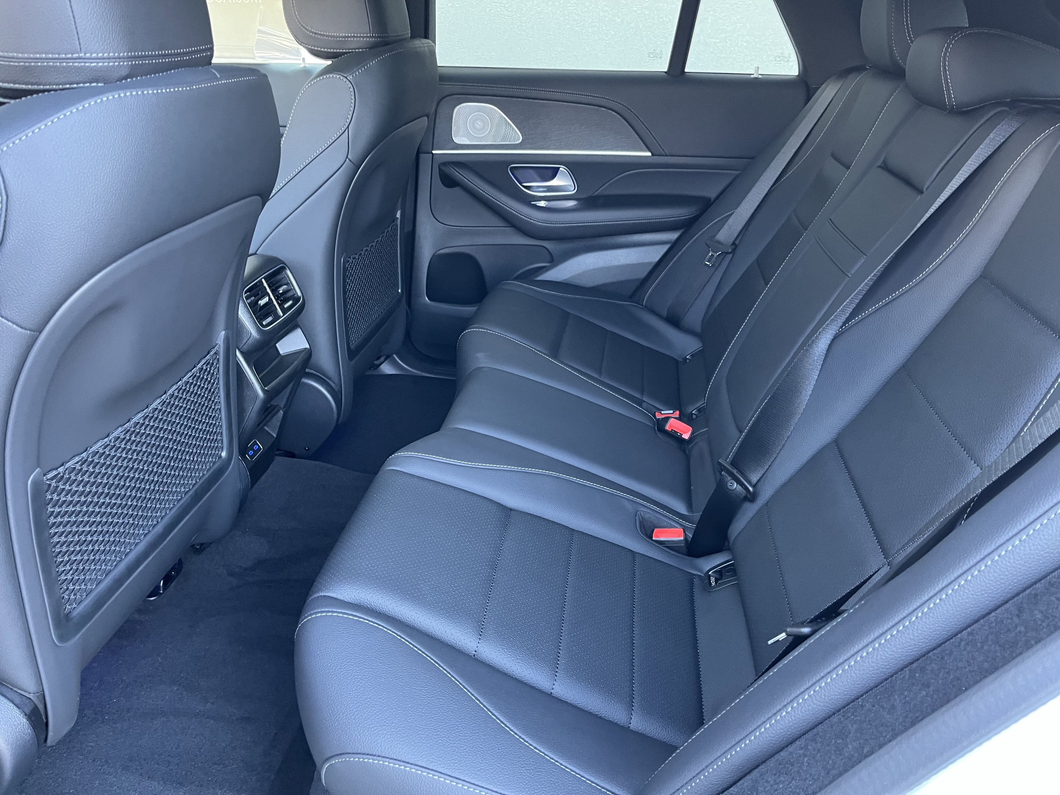 New 2026 POLAR WHITE Mercedes-Benz GLE 450 image 16