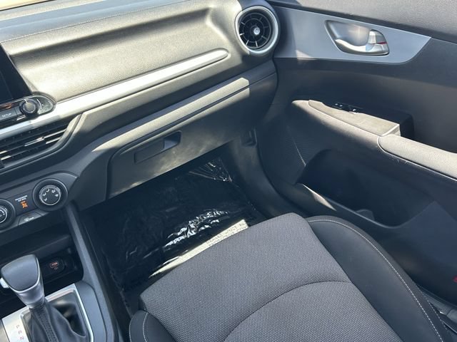 Used 2024 Steel Gray Kia LXS image 17