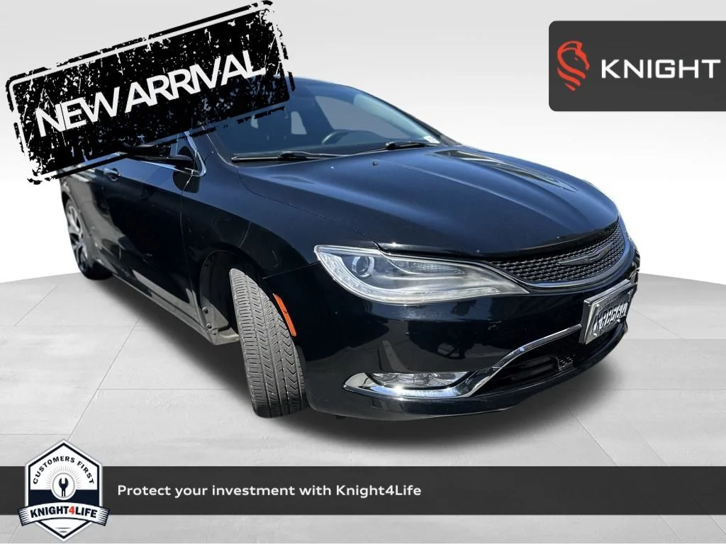 2015 Chrysler 200 C's photo