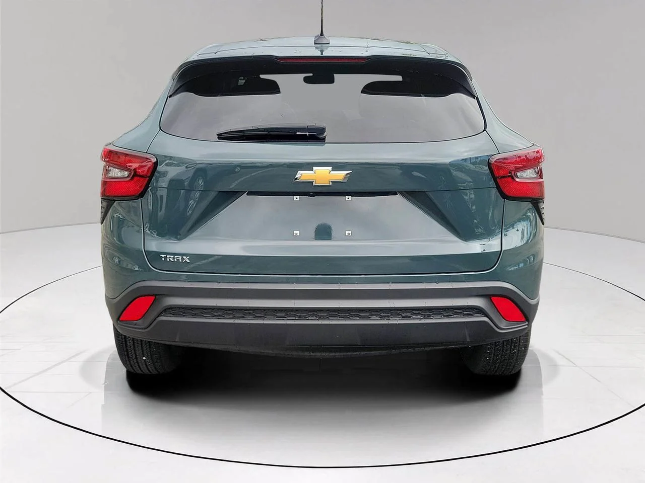 Used 2025 Gray Chevrolet LS image 5