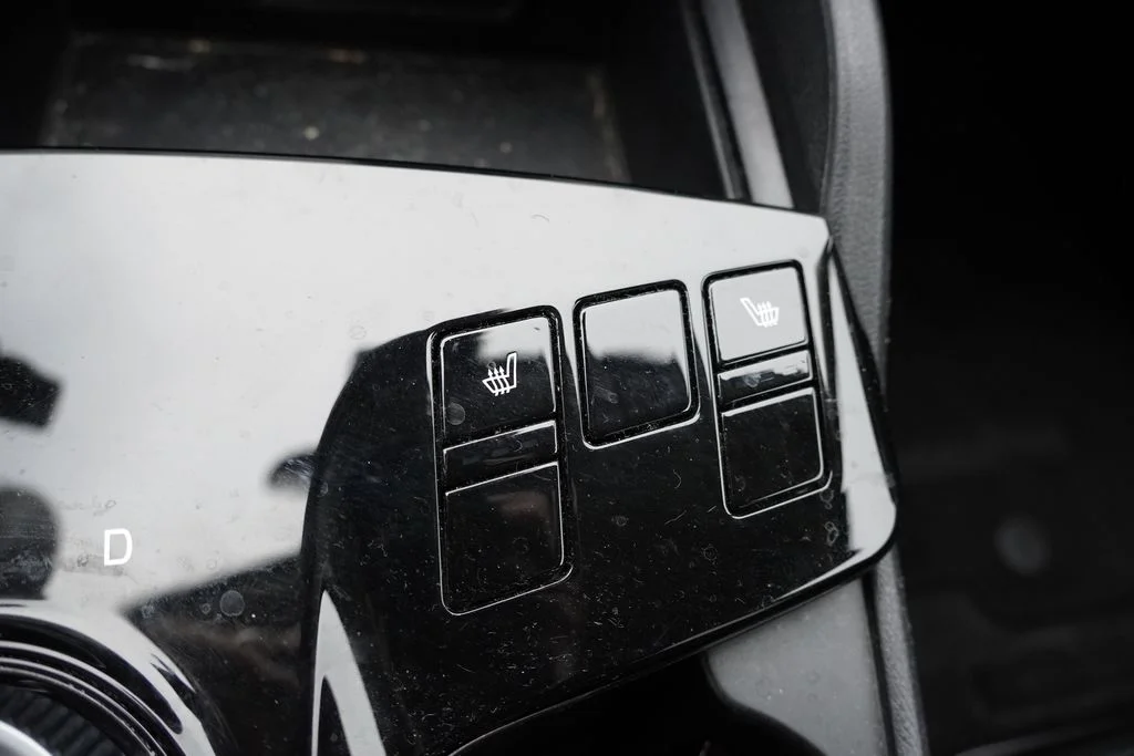 Used 2023 Fusion Black Kia LX image 6