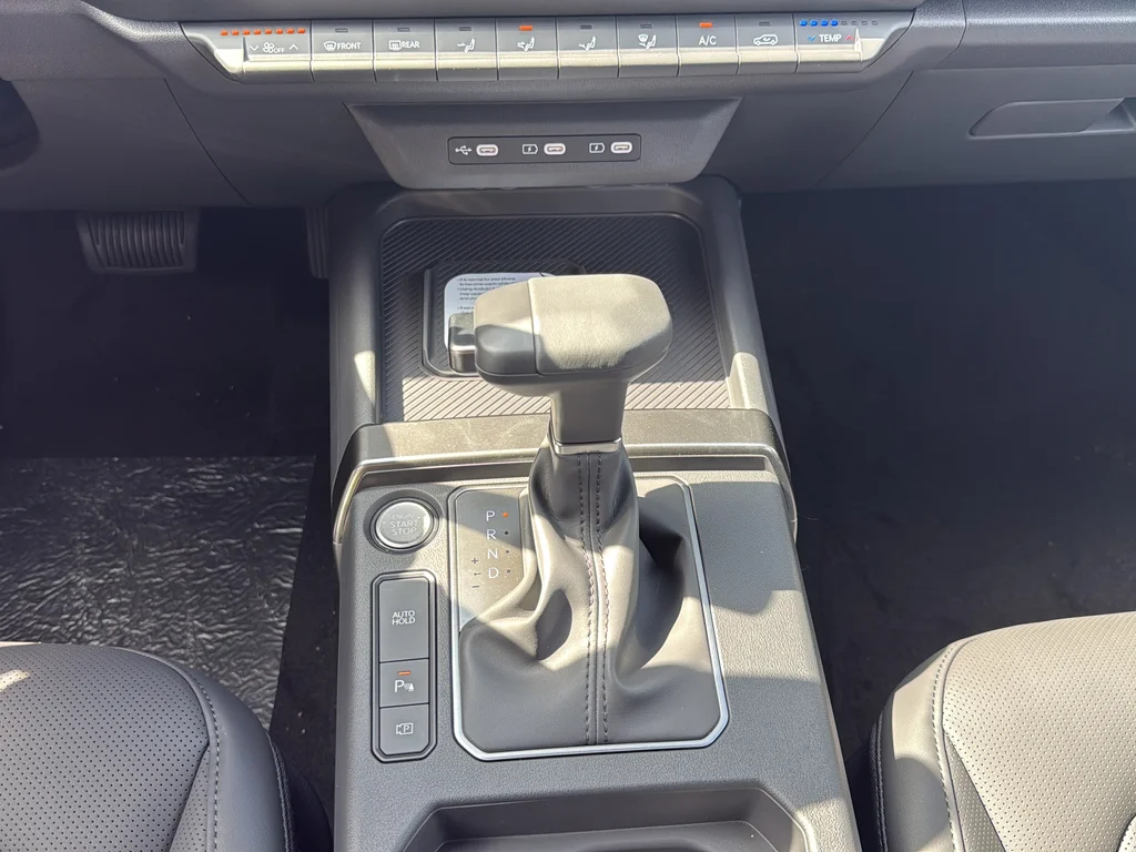 New 2027 Frost Blue / Black Roof Kia X-Line S image 20