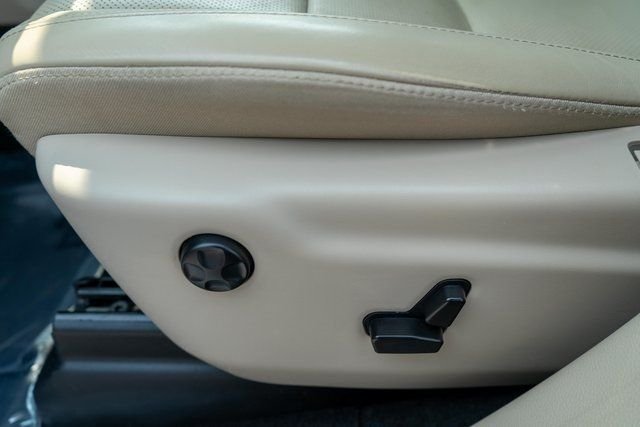 Used 2021 White Jeep Limited image 23