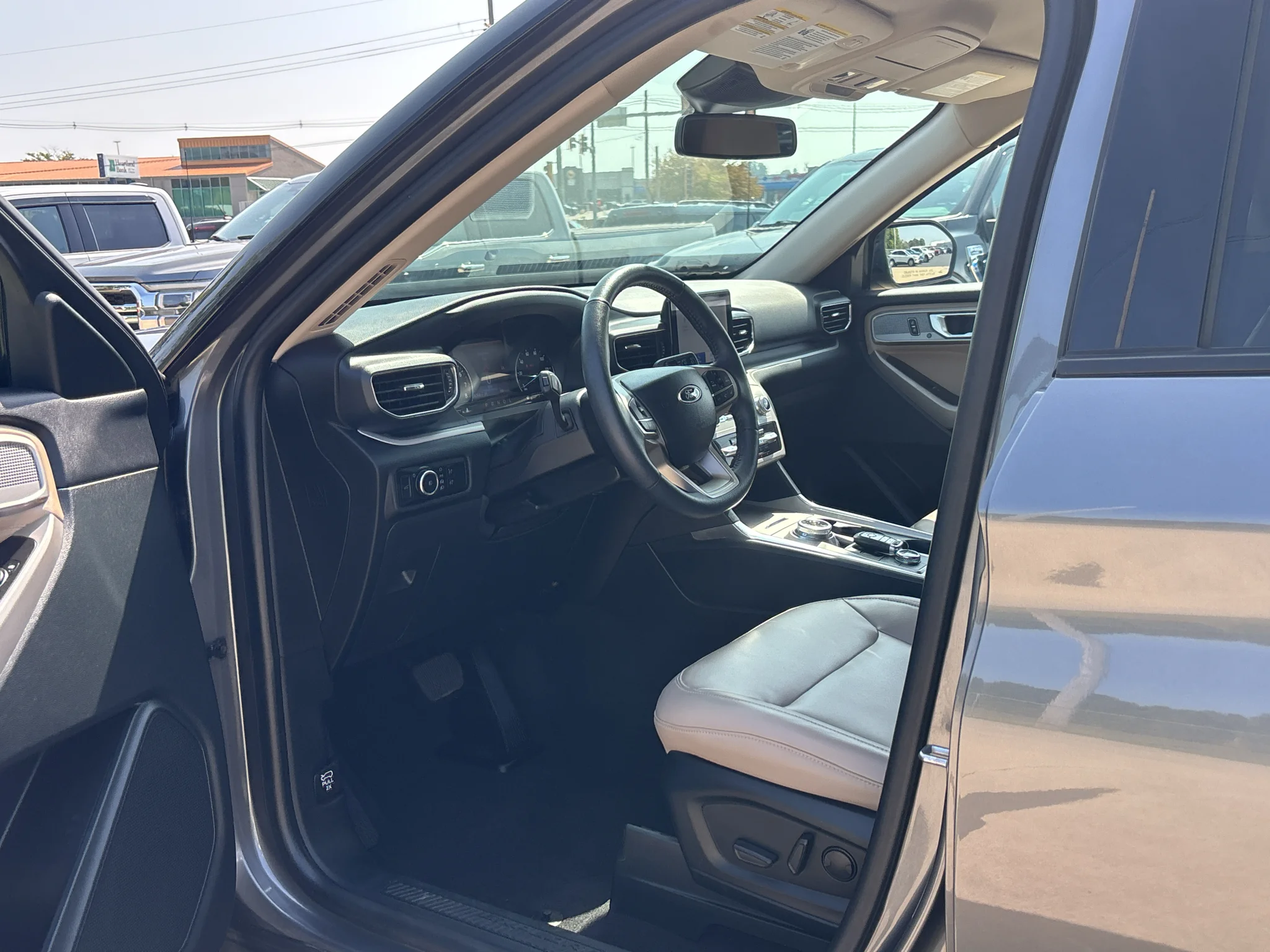 Used 2024 Carbonized Gray Metallic Ford XLT image 9