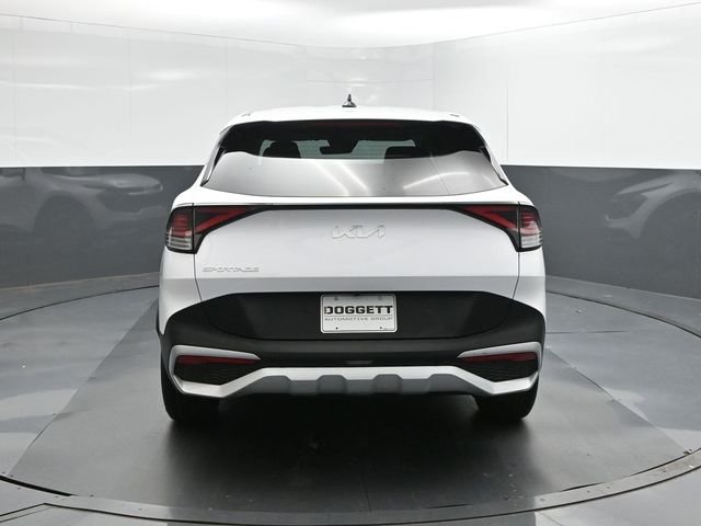 Used 2025 White Kia LX image 5