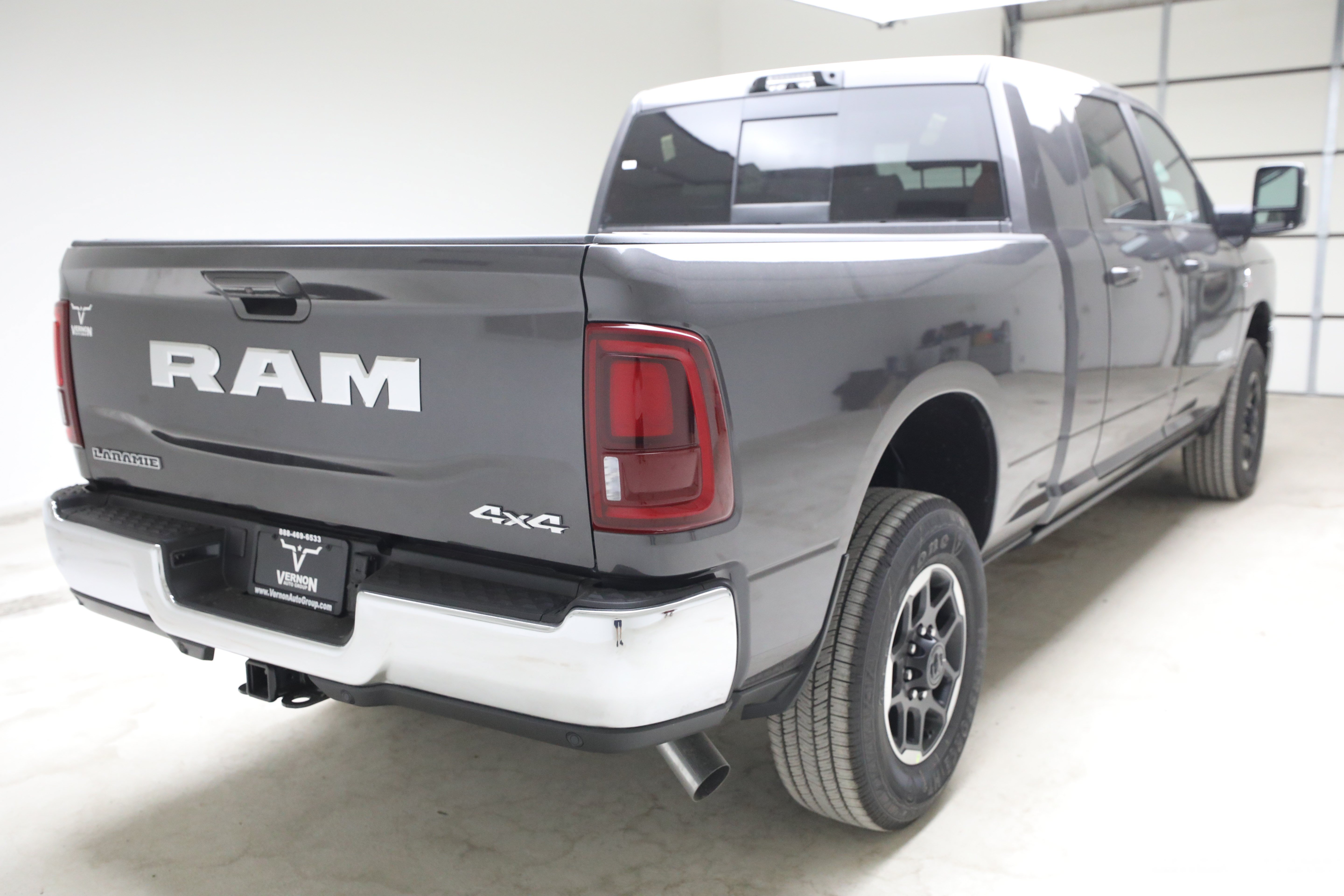 New 2026 Granite Crystal Metallic Clearcoat Ram N image 5
