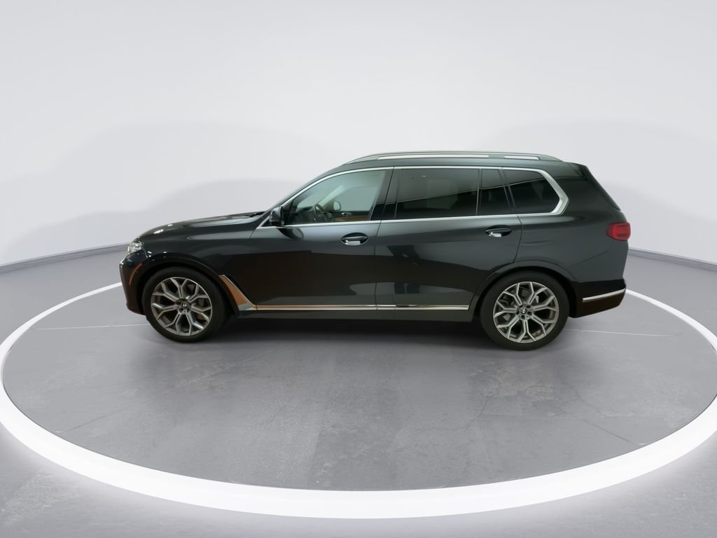 Used 2021 Gray BMW xDrive40i image 5