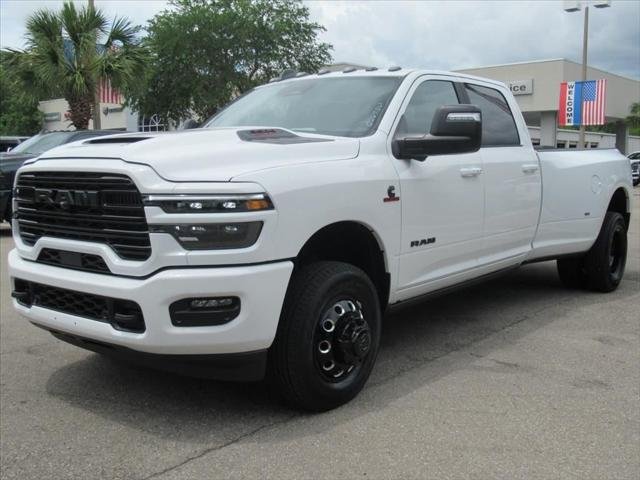 New 2026 Bright White Clear-Coat Exterior Paint RAM LARAMIE image 3