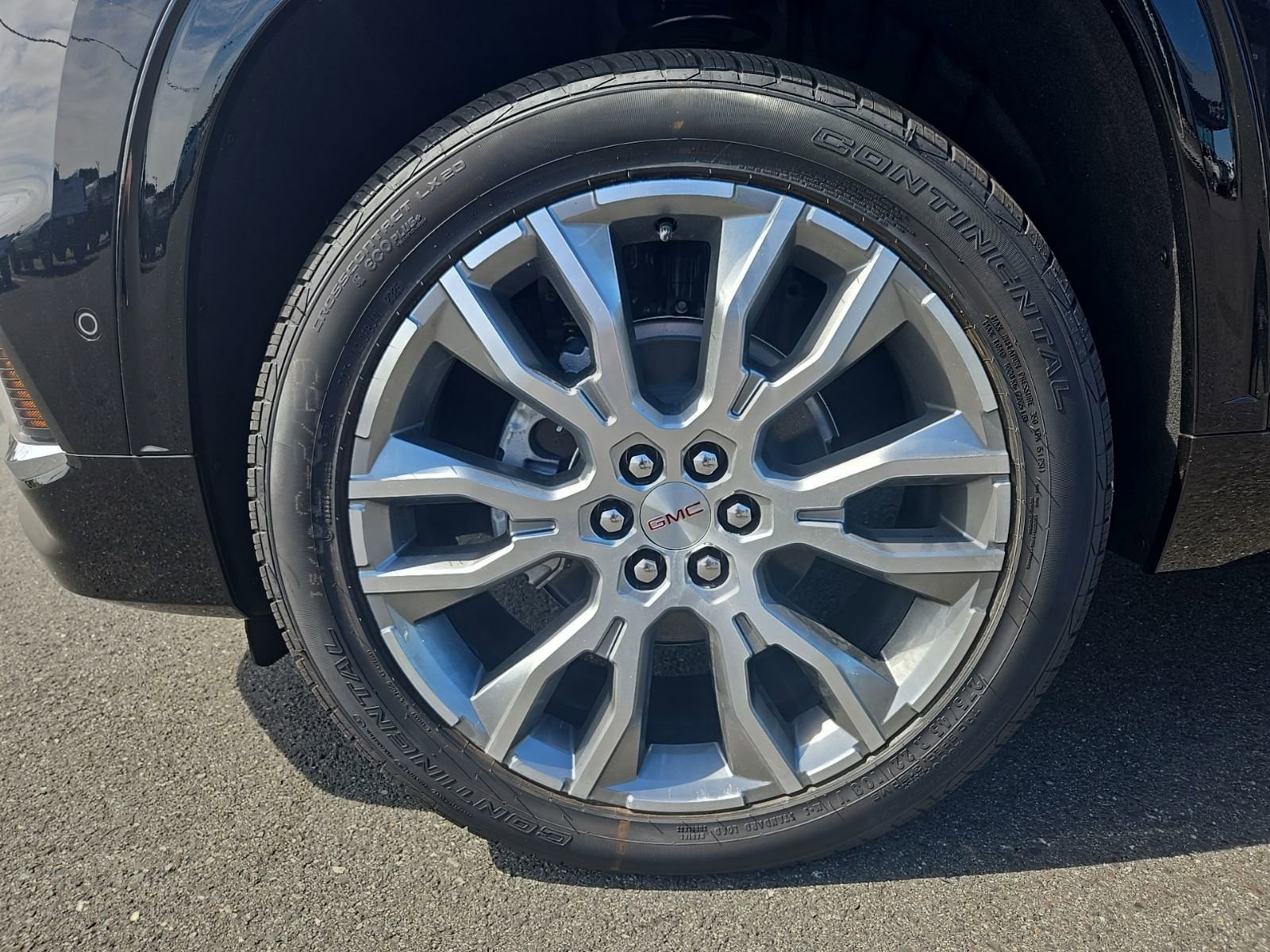 2026 GMC Acadia Denali - Photo 16