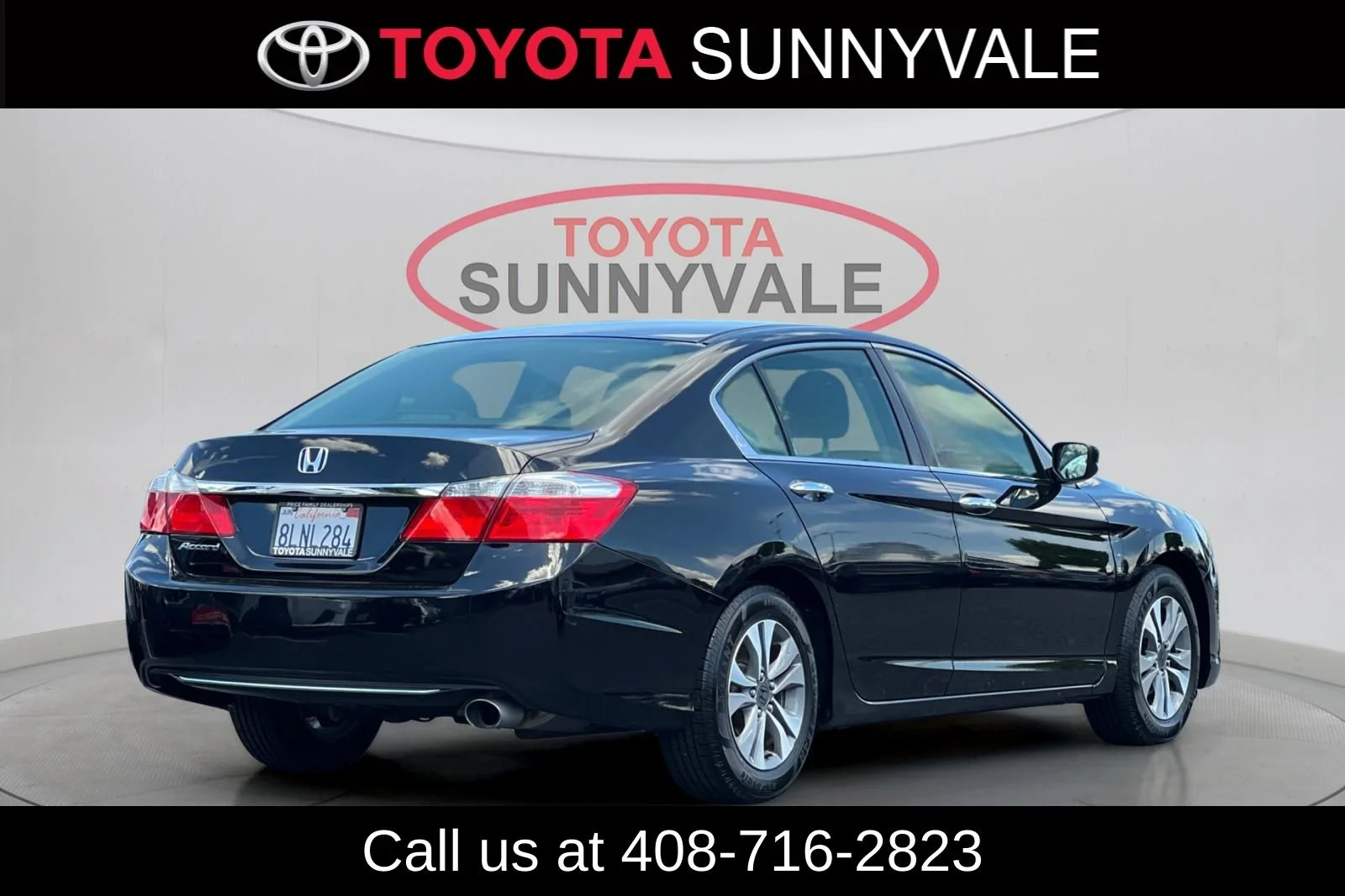 Used 2013 Black Honda LX image 3