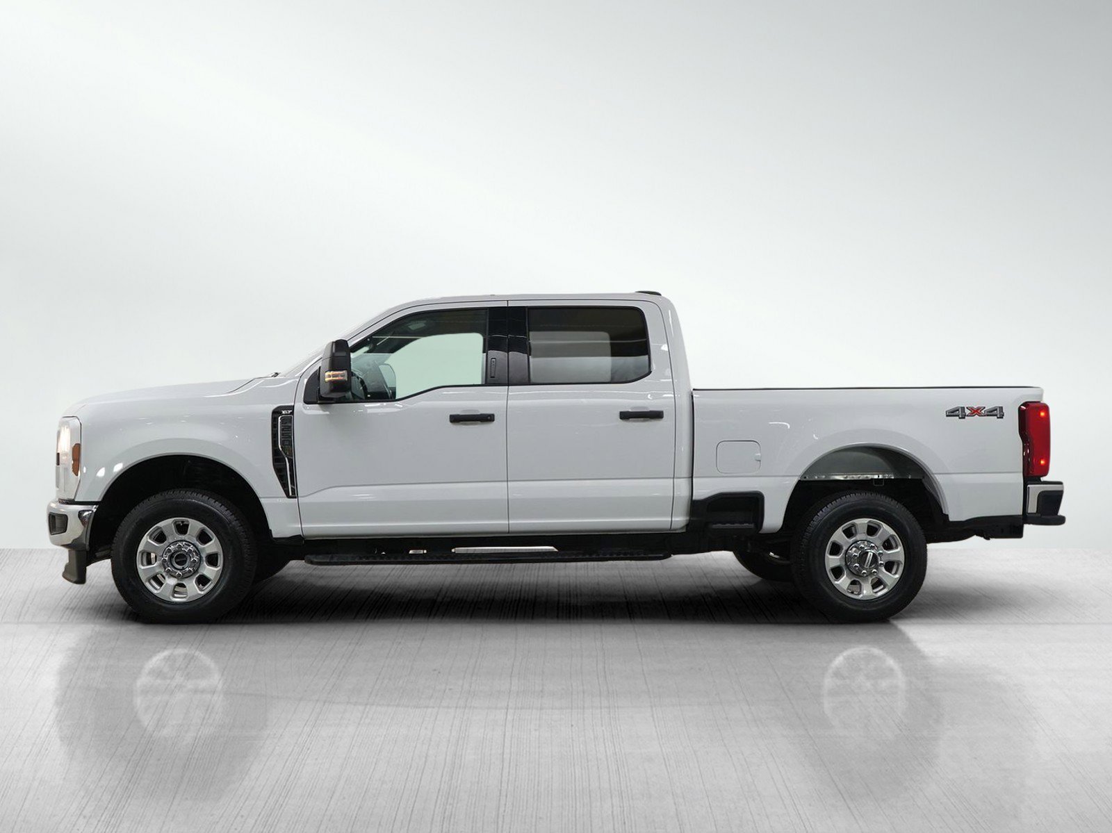 Used 2024 Ford F-250 Super Duty XLT with VIN 1FT7W2BN9RED89464 for sale in Minneapolis, Minnesota