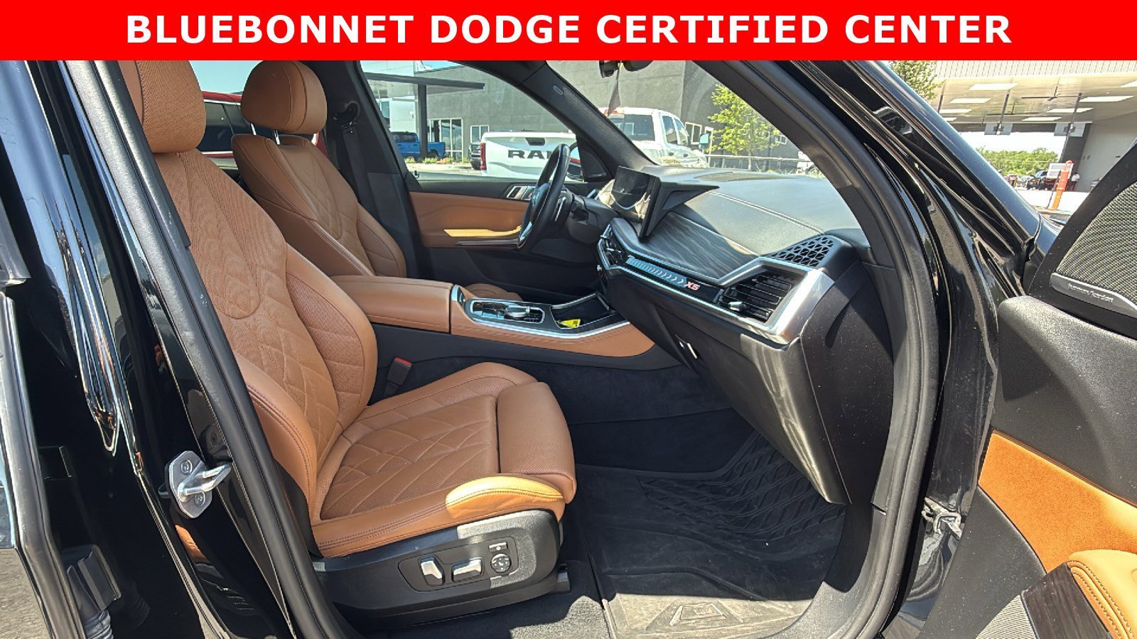 Certified Used 2024 Black Sapphire Metallic BMW xDrive40i image 33