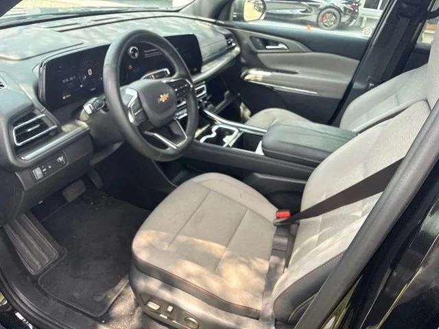 Certified Used 2026 Mosaic Black Metallic Chevrolet LT image 8